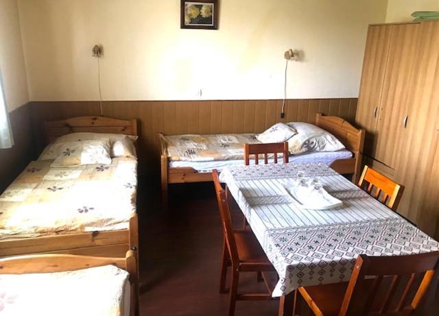 Convoy Panzio Bed & Breakfast Szajol Екстериор снимка