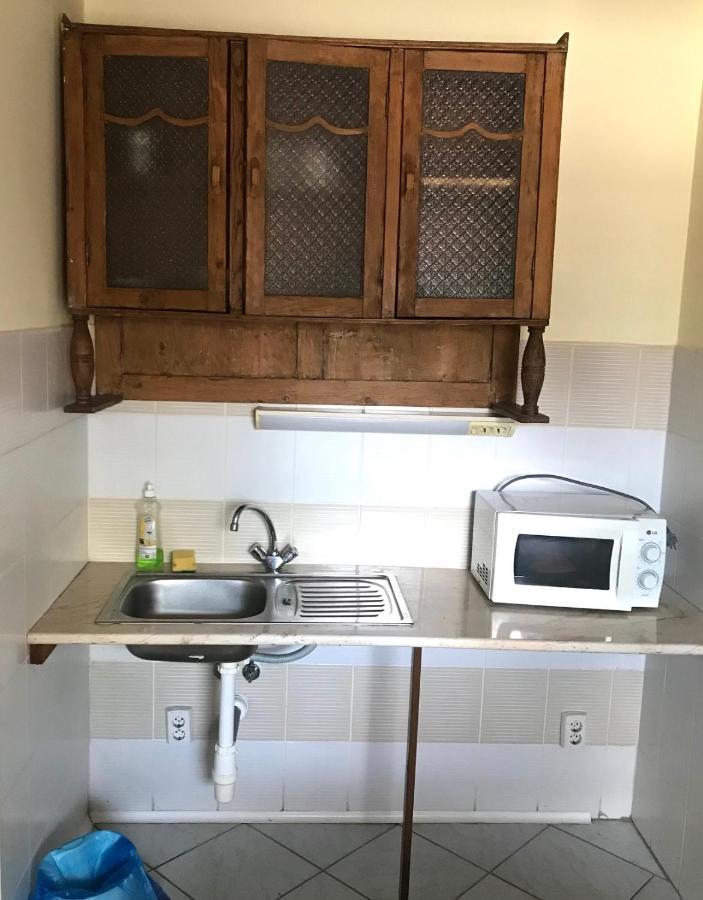 Convoy Panzio Bed & Breakfast Szajol Екстериор снимка