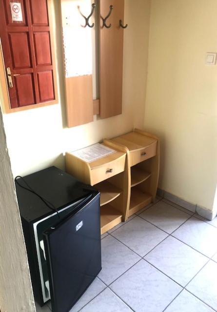 Convoy Panzio Bed & Breakfast Szajol Екстериор снимка