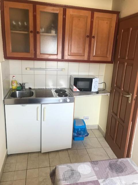 Convoy Panzio Bed & Breakfast Szajol Екстериор снимка