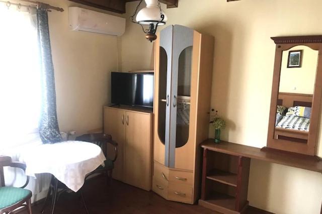 Convoy Panzio Bed & Breakfast Szajol Екстериор снимка